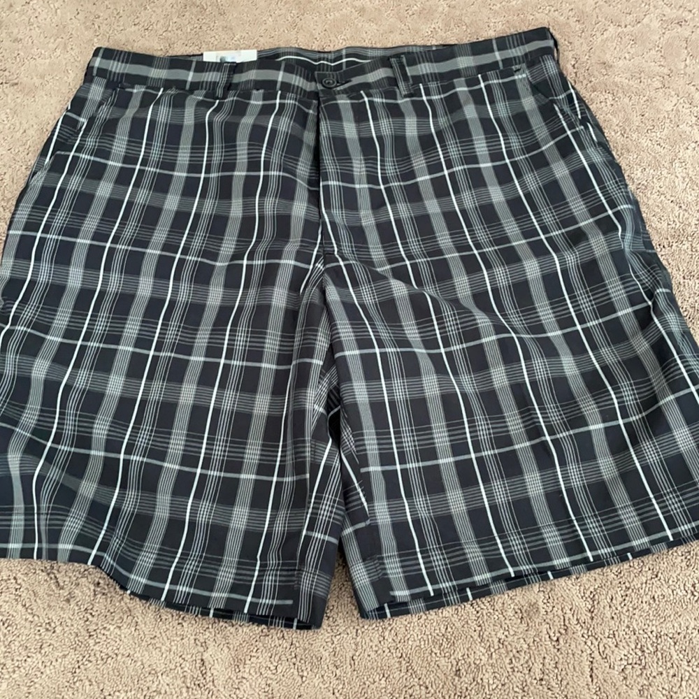 Men’s size 36 champion tour shorts NWT